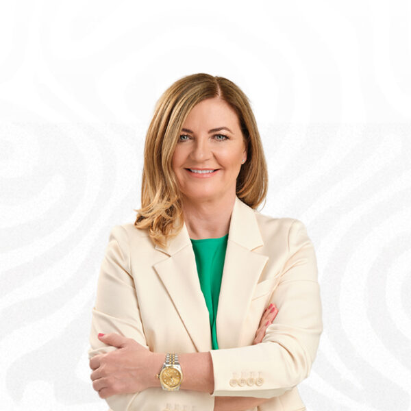 Episode 16: Benefits of using a mortgage broker with Monica Bradley